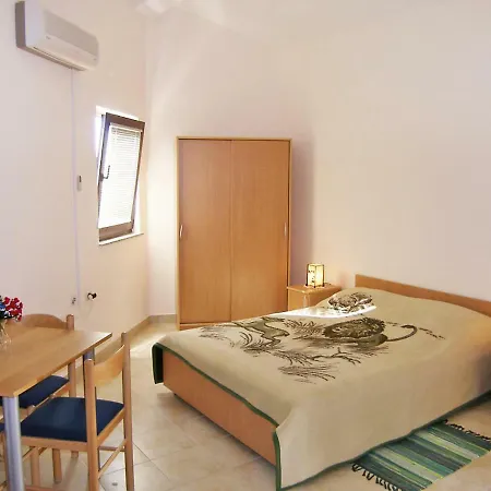Apartment Pisak-2